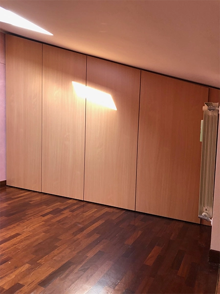 armadio-a-muro-per-soffitta-su-misura-milano