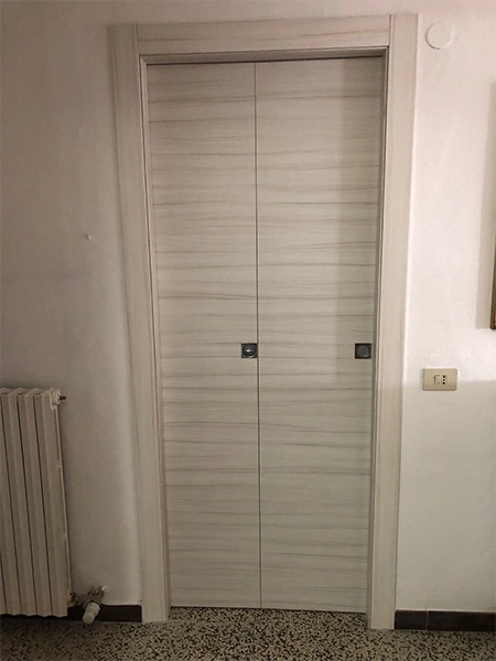 porte-interne-in-legno-chiaro-milano